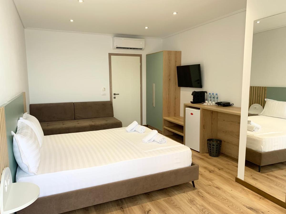 Duka Apts Sarandë Buitenkant foto