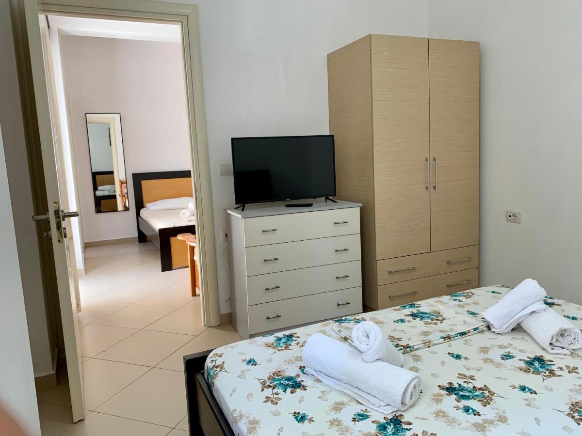 Duka Apts Sarandë Buitenkant foto