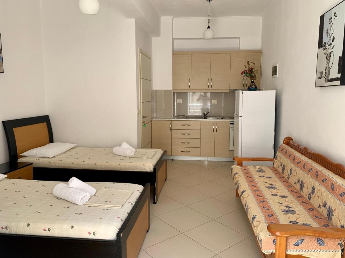 Duka Apts Sarandë Buitenkant foto