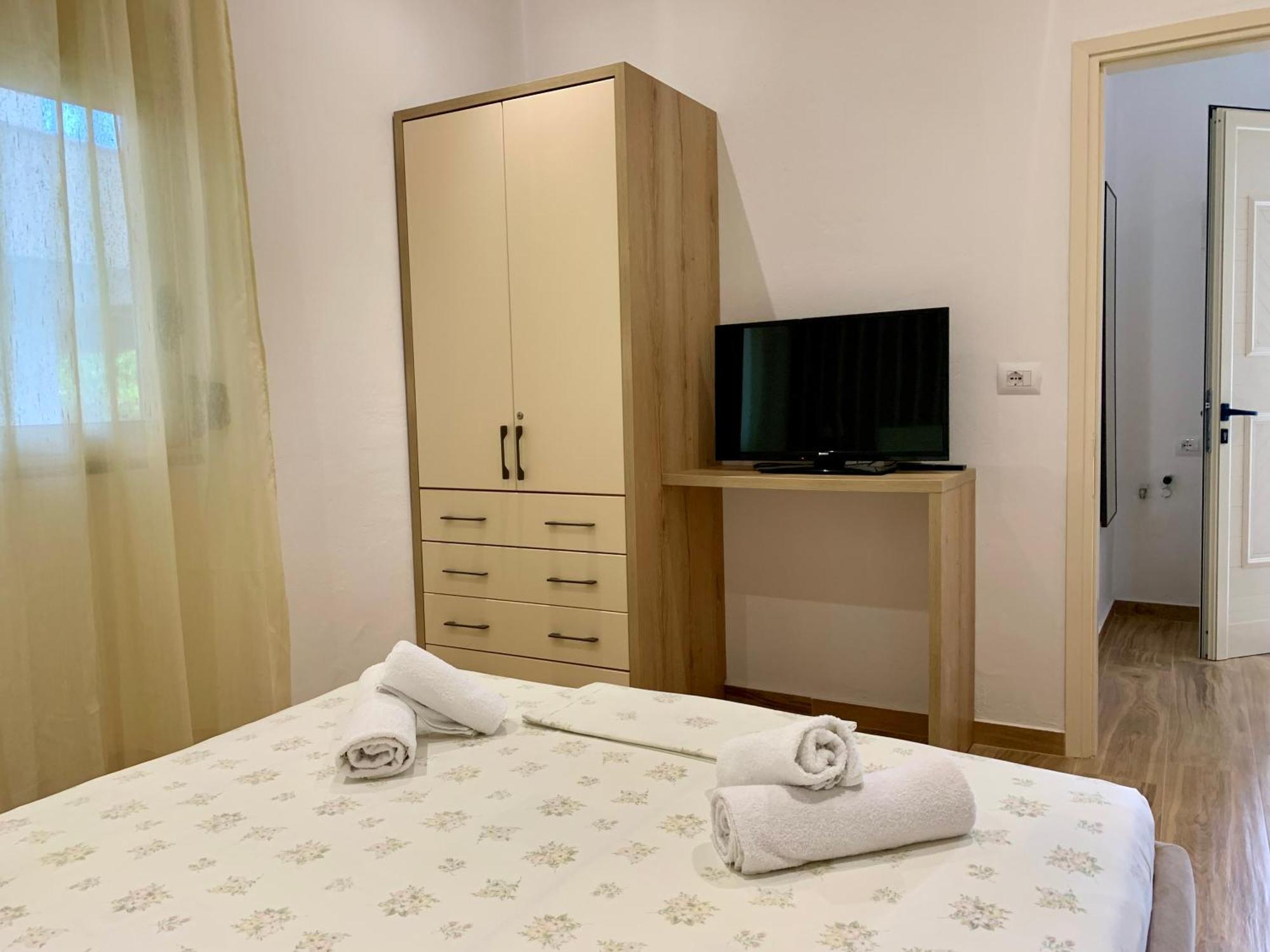 Duka Apts Sarandë Buitenkant foto
